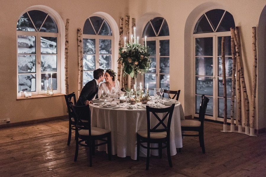 Décoration de table : idées pour un mariage élégant en vert et or