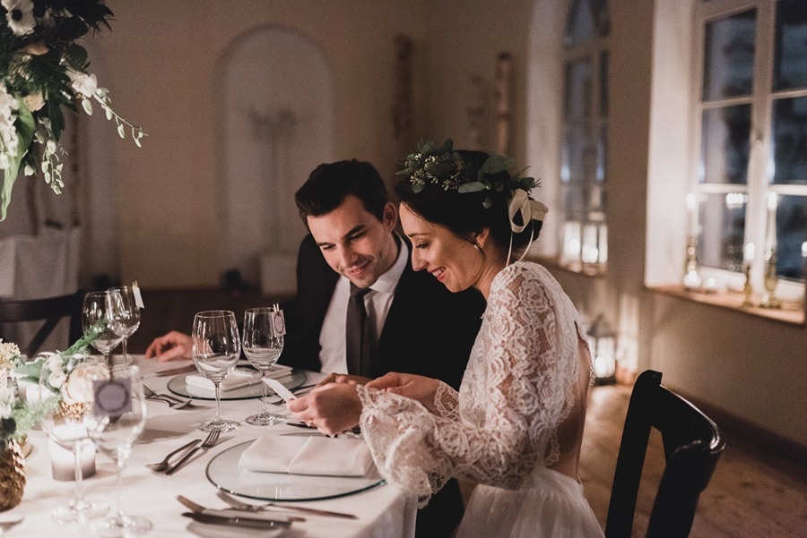 Décoration de table : idées pour un mariage élégant en vert et or