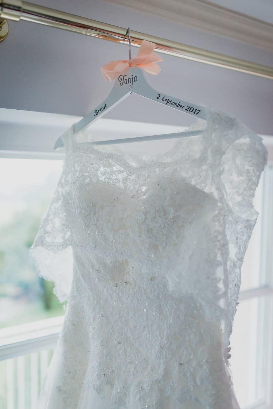 Mariage classique au château de Kronburg dans l'Allgäu