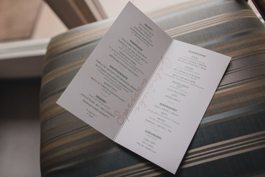 Mariage classique au château de Kronburg dans l'Allgäu