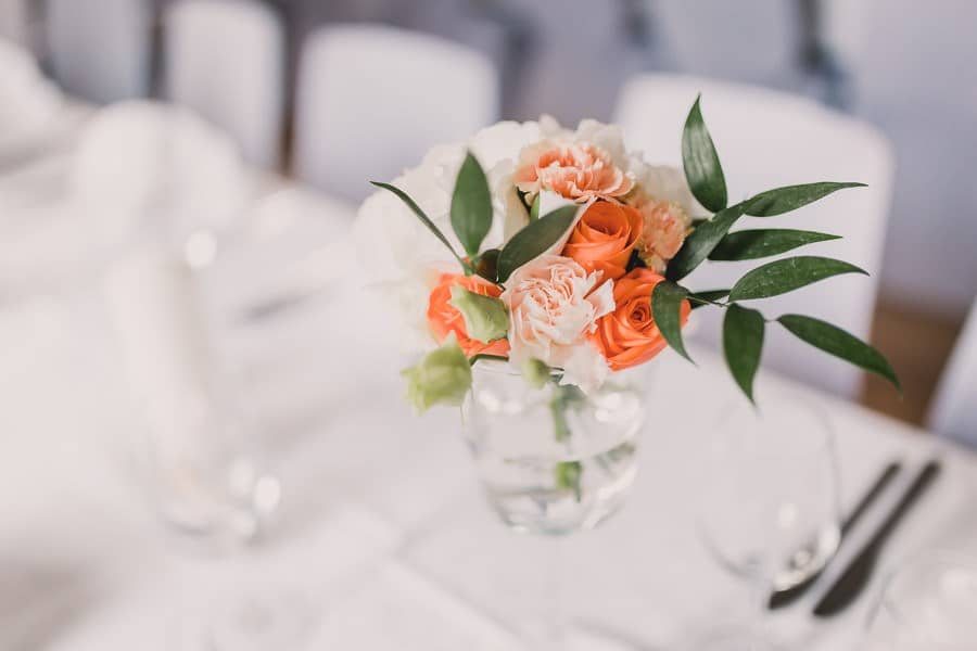 Mariage classique au château de Kronburg dans l'Allgäu