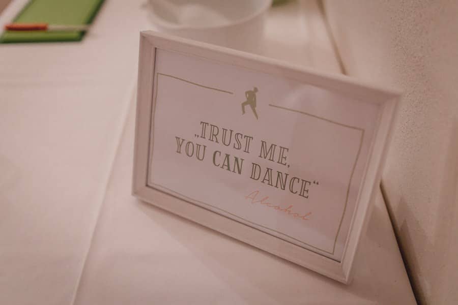 Mariage classique au château de Kronburg dans l'Allgäu