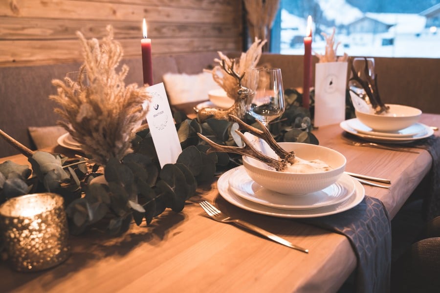 Idée pour un mariage en chalet au glamour bohème