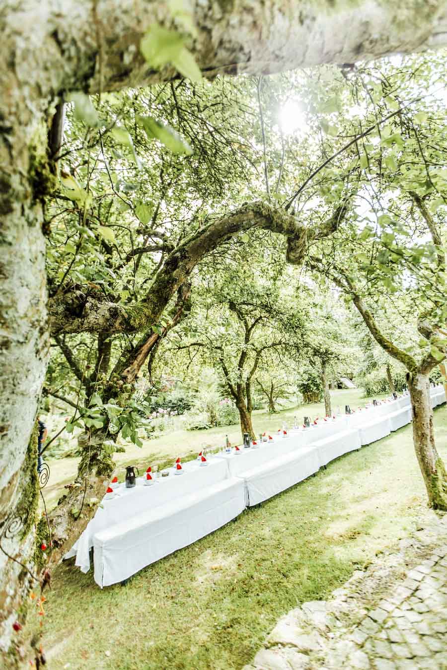 Mariage décontracté dans un style bohème au milieu de la nature du Haut-Palatinat près de Cham