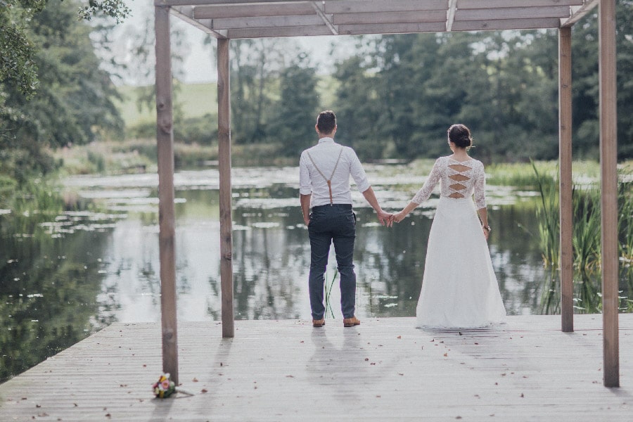 Mariage décontracté dans un style bohème au milieu de la nature du Haut-Palatinat près de Cham