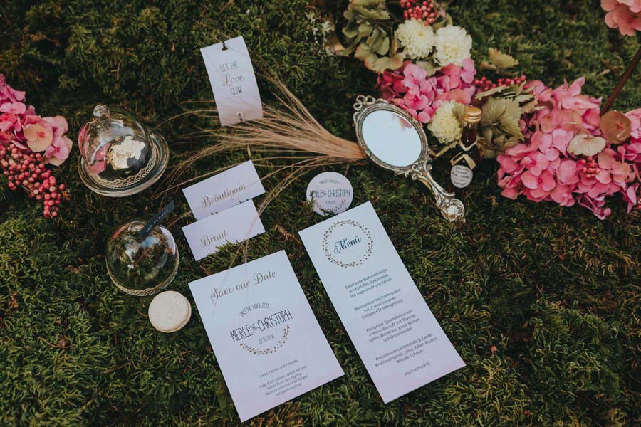 inspiration-mariage-vintage-nature-mousse-rose-vert-or-protea-decoration-de-table-7