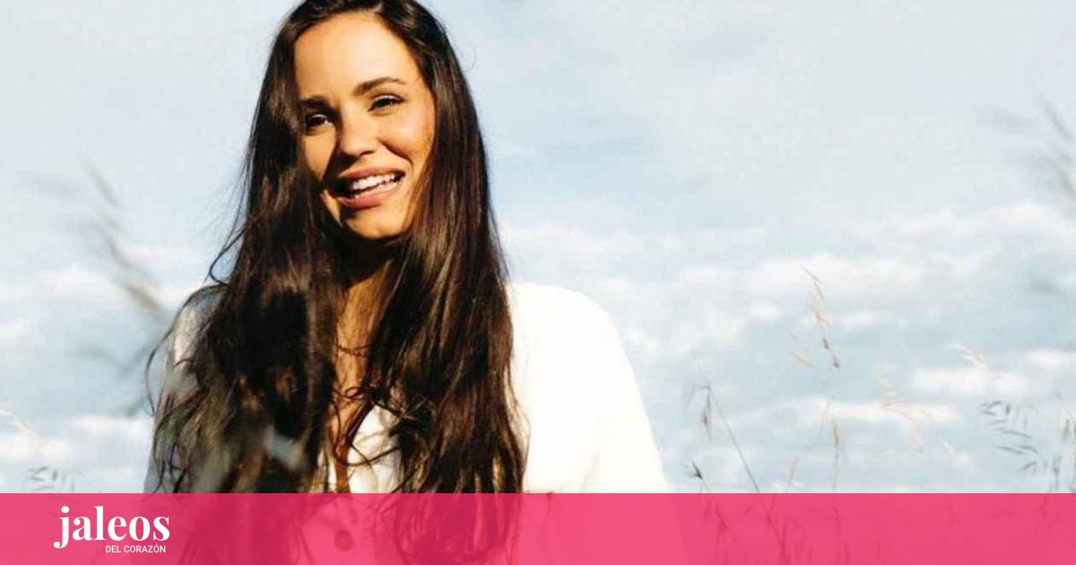 Carolina Monje, ex-petite amie d'Álex Lequio, célèbre son enterrement de vie de jeune fille avec 15 amis dans une ville d'Italie