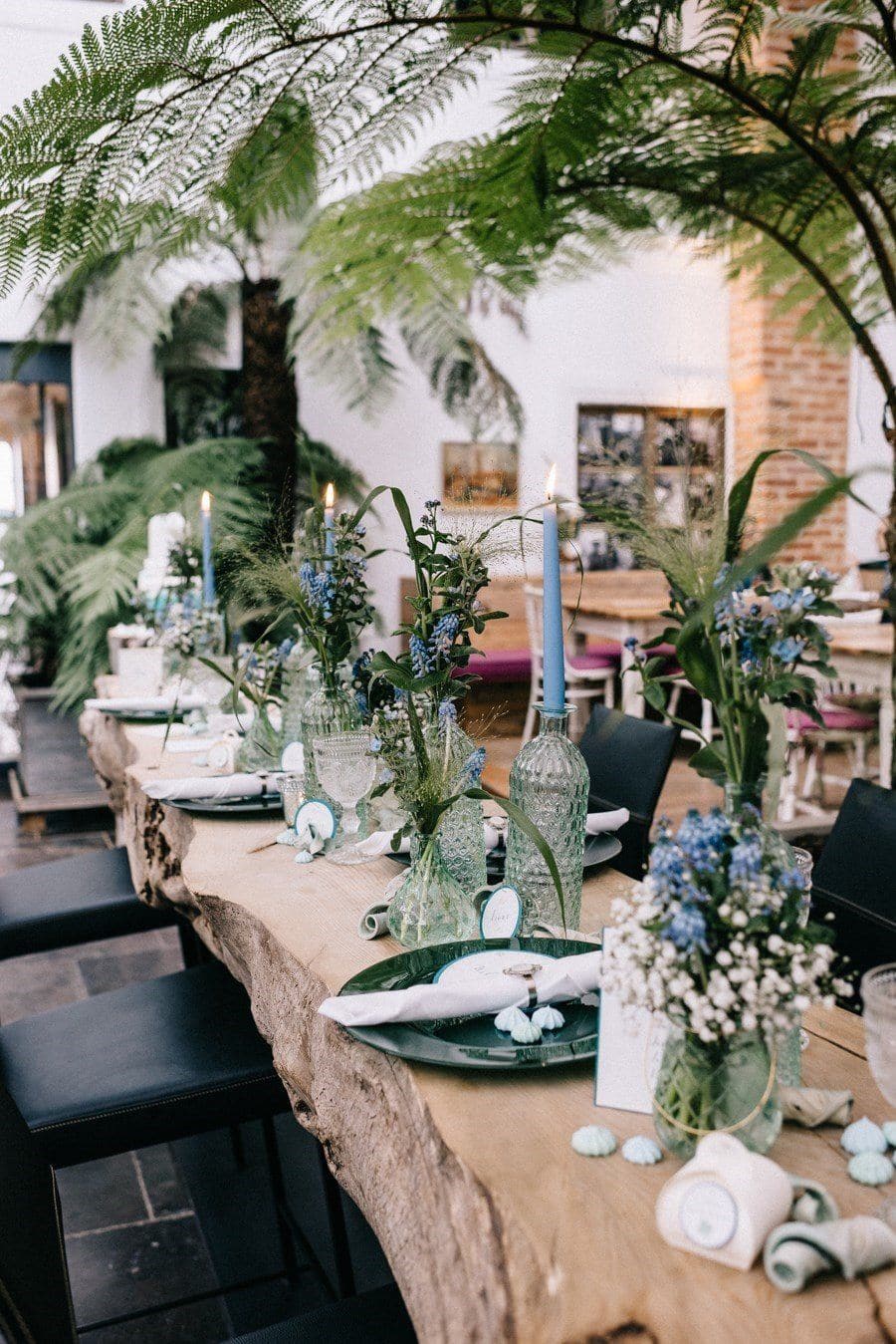Inspiration pour un mariage sous les palmiers en vert et bleu
