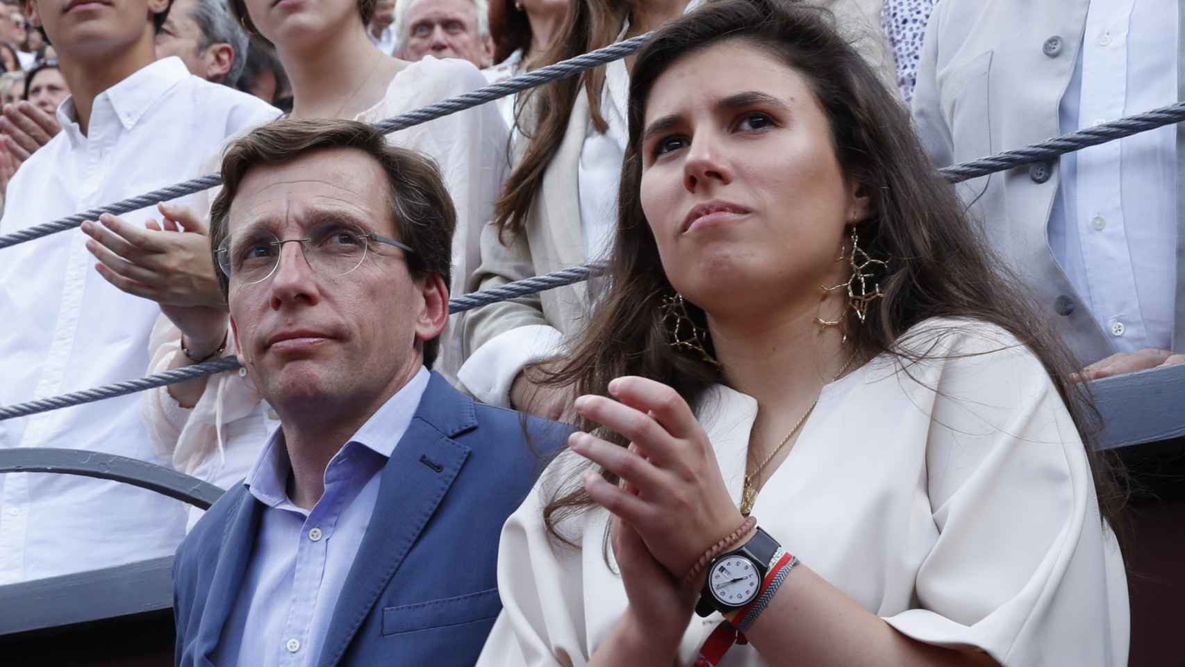 José Luis Martínez-Almeida et Teresa Urquijo, dans les arènes de Las Ventas, en juin 2023.