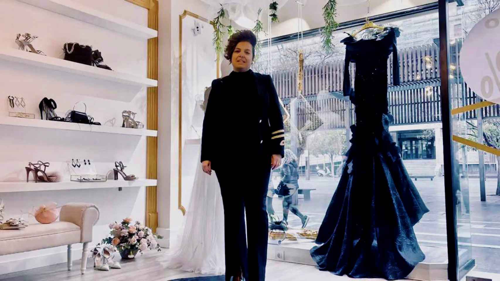 Beatriz, en el interior de su tienda Alma Mía