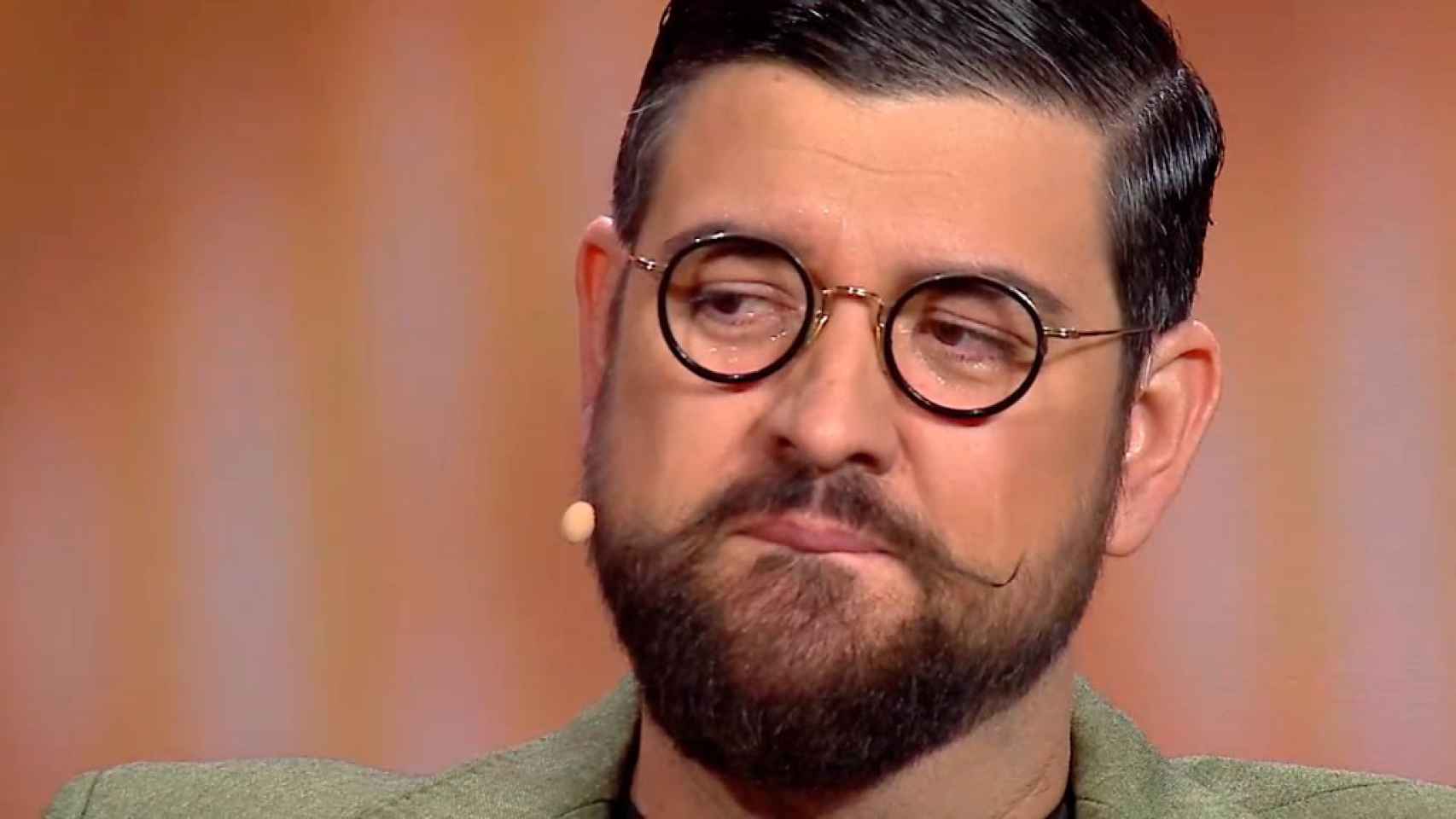 Manu Sánchez, roto de dolor, en el plató del programa