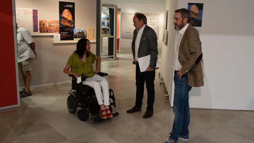 La Alhóndiga accueille l'exposition « Du bifaz au mot »