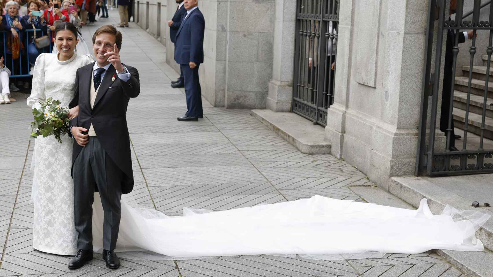 Almeida y Teresa Urquijo, el 6 de abril