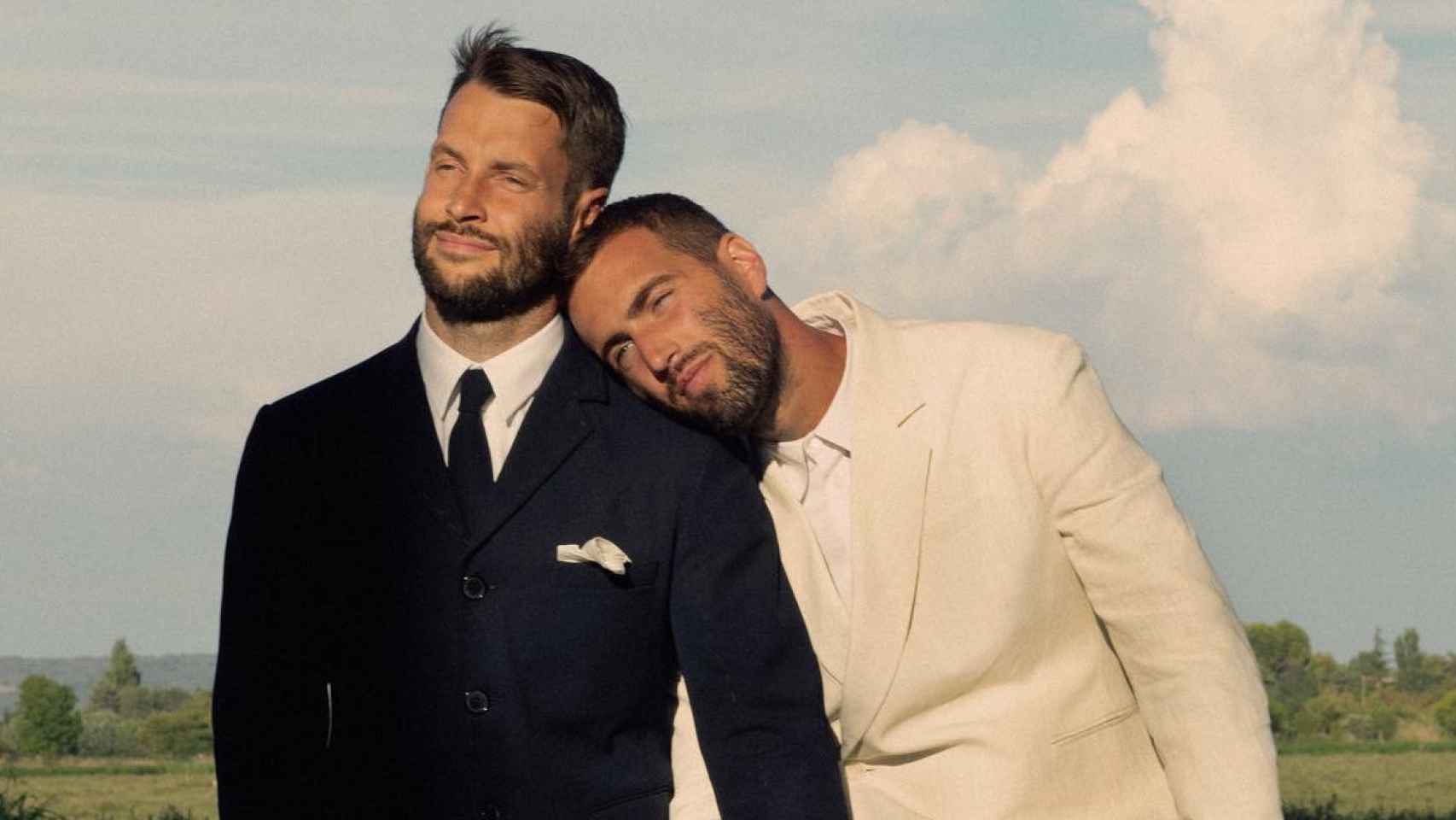 Simon Porte Jacquemus y su marido, Marco Maestri, el día de su boda.