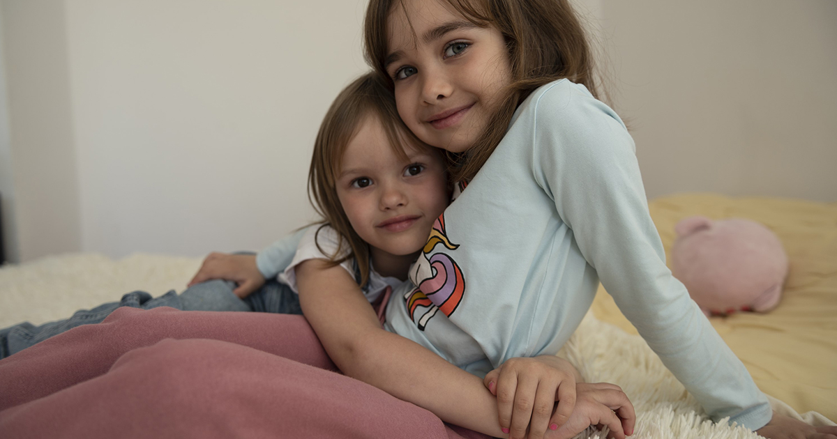 SOS Villages d'Enfants revendique le droit des frères et sœurs qui grandissent dans des foyers de rester ensemble