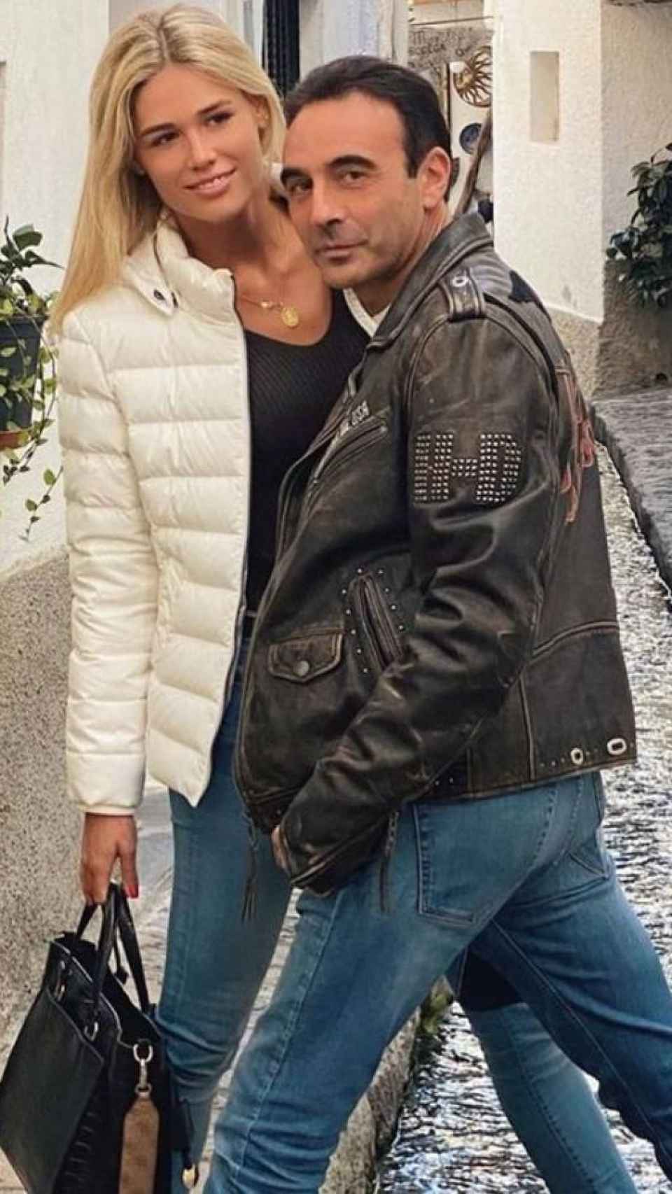 Le droitier de Chiva avec sa raison d'amour, Ana Soria, sur une photographie de ses réseaux sociaux.