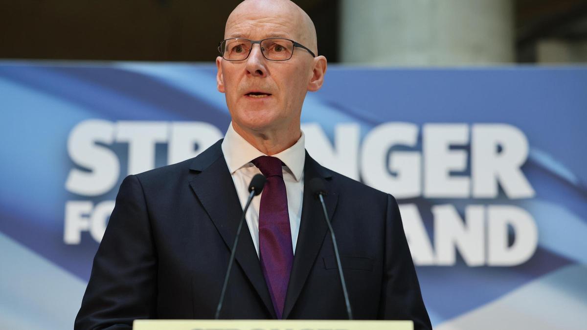 El nuevo ministro principal de Escocia, John Swinney, durante su discurso de aceptación del liderazgo del SNP