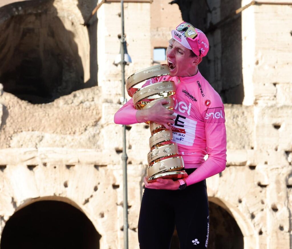 TOUR D'ITALIE |  Pogacar, de la gloire du Giro au talon d'Achille du Tour