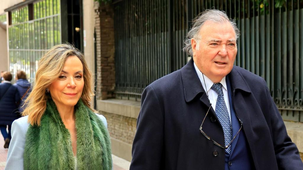Juan Antonio García Obregón avec son épouse actuelle, Elisa Rodríguez García, sur une image prise à Madrid, en mai 2024.
