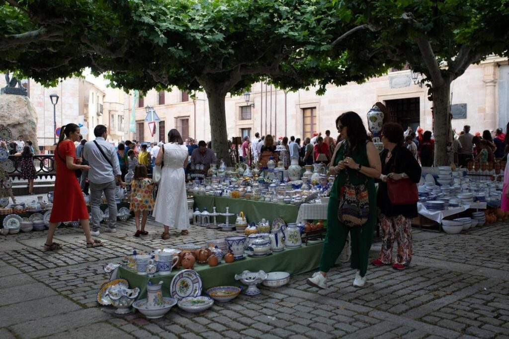 SALON DE LA CÉRAMIQUE DE ZAMORA |  L'art de la poterie à la Foire de la Céramique et de la Poterie des fêtes de San Pedro