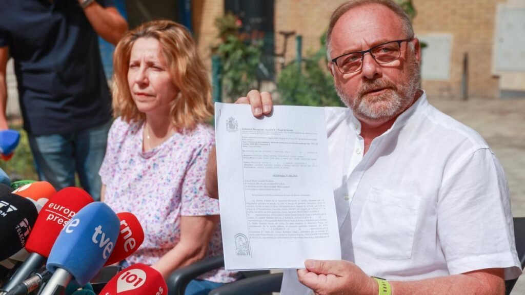Antonio del Castillo y Eva Casanueva, padres de Marta del Castillo, han analizado la absolución del Cuco y su madre por falso testimonio.