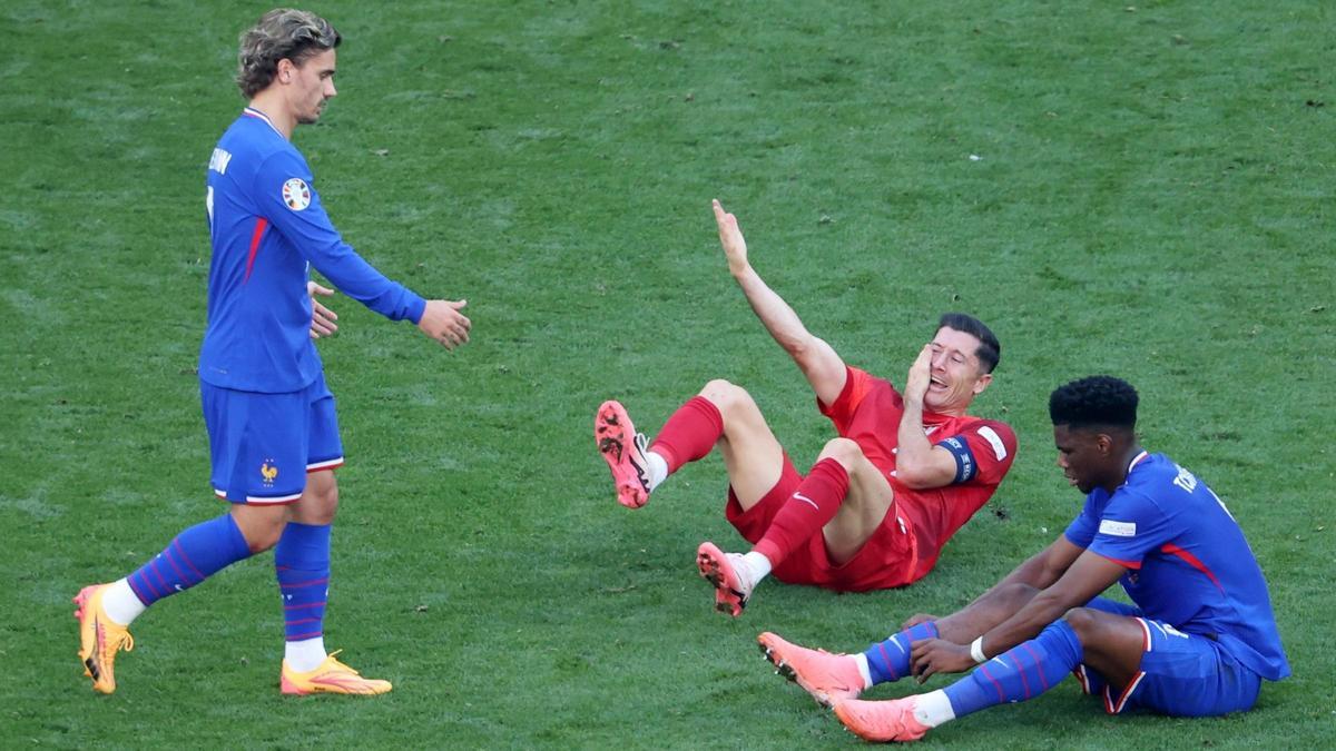 Griezmann, Lewandowski et Tchouaméni, en France-Pologne.