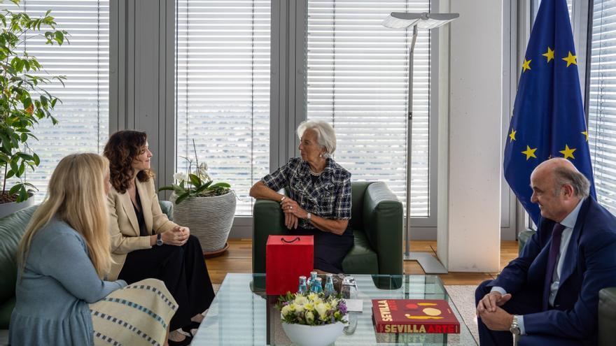 La presidenta de la Comunidad de Madrid, Isabel Díaz Ayuso, se reúne con la presidenta del Banco Central Europeo, Chistine Lagarde.