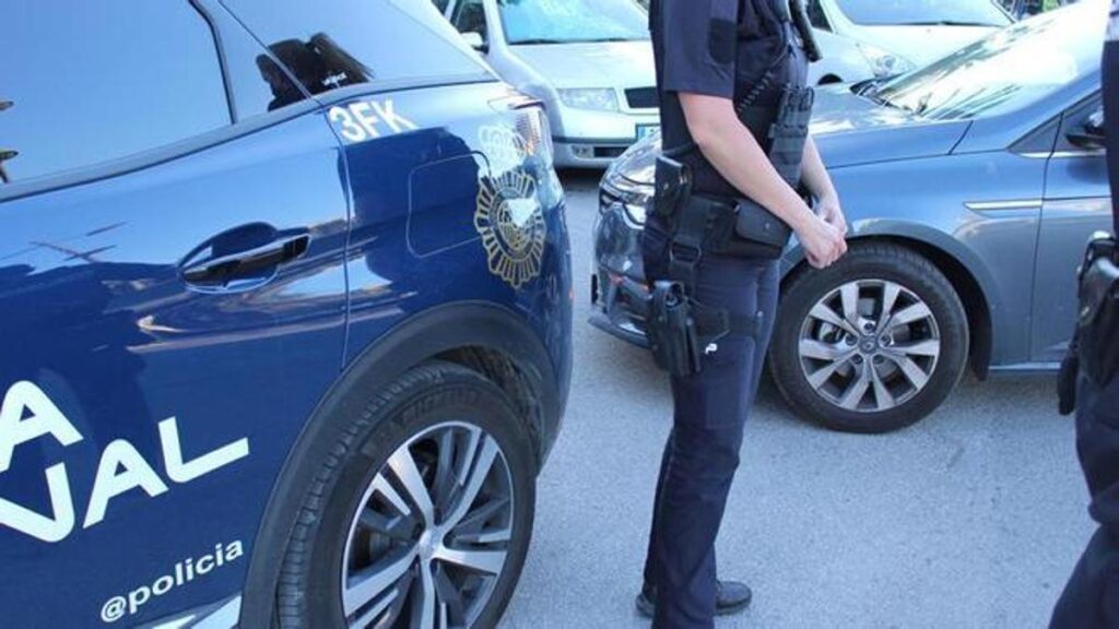 Agente de policía.