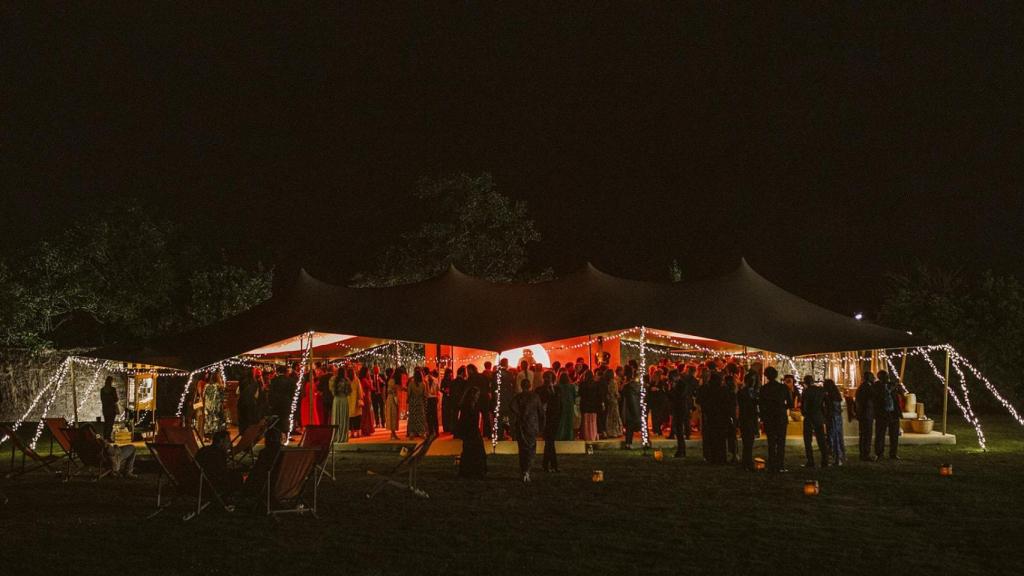 Sugema et Global Events ont construit une tente avec son propre coucher de soleil