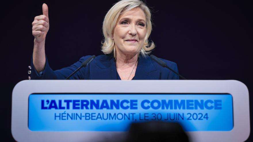 L'extrême droite remporte les élections législatives en France et la gauche dépasse Macron