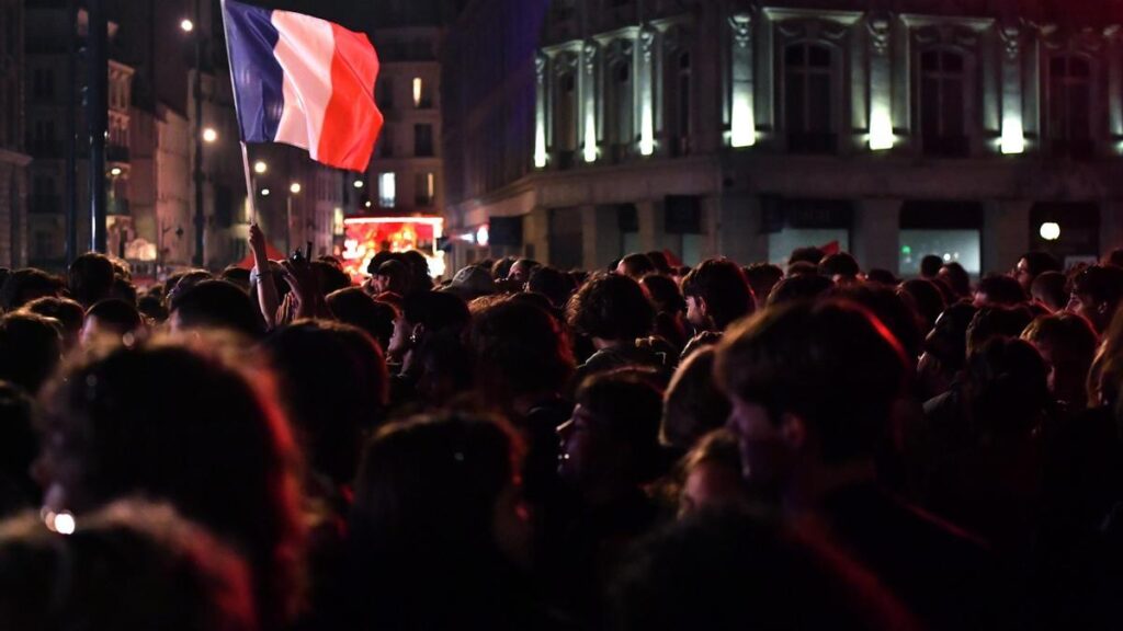 Protestas en Francia contra el triunfo de la ultraderecha.