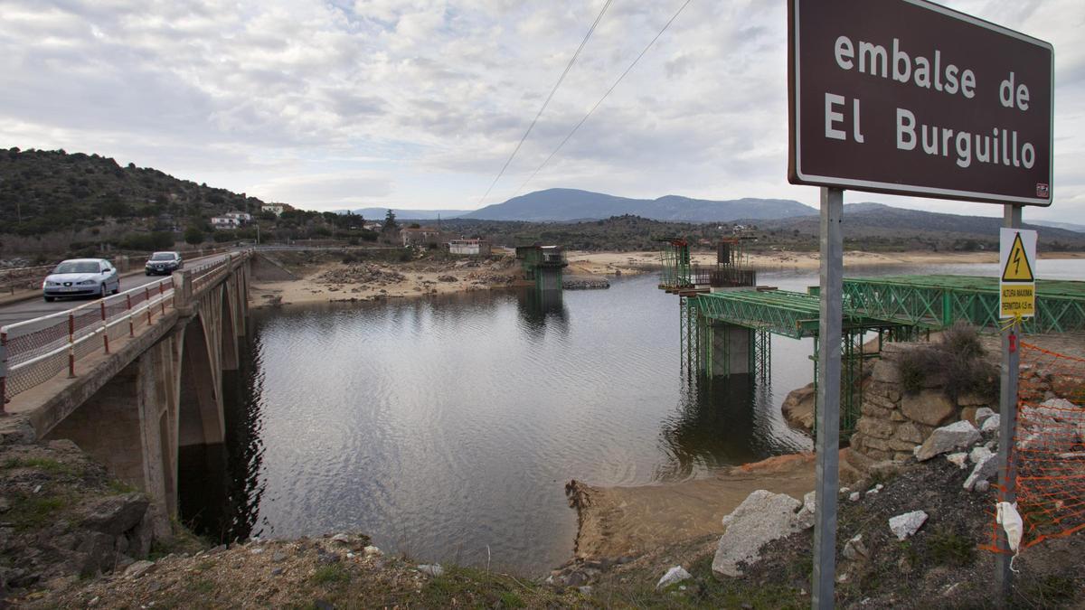 Emblase de El Burguillo.