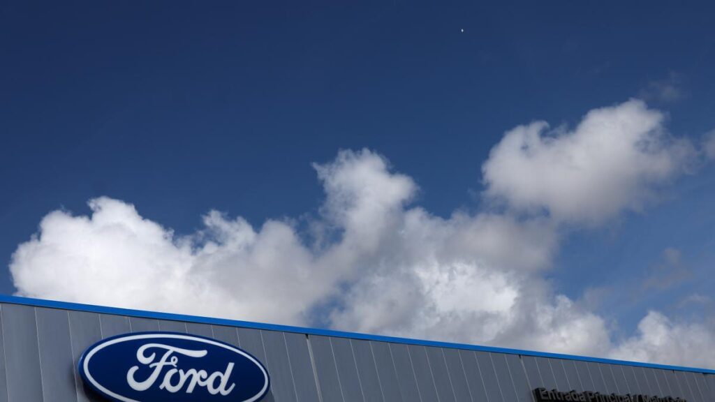 Ford asumirá pérdidas de hasta 1.500 millones de dólares para retrasar su electrificación