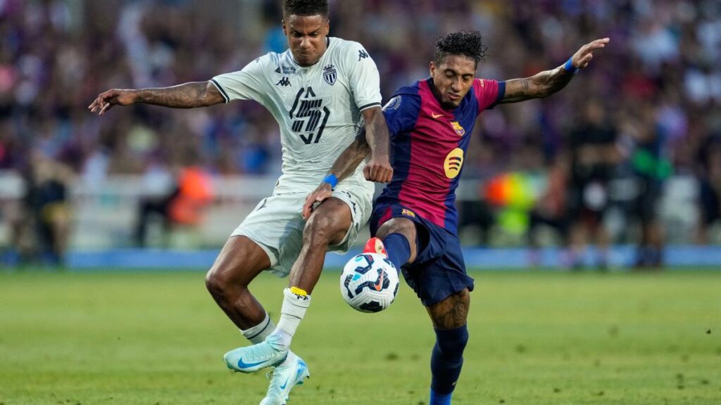 Raphinha, en una acción del partido.