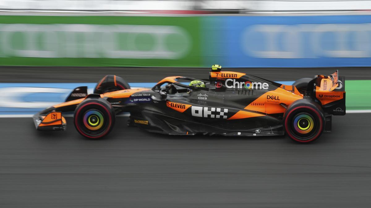 Lando Norris (McLaren), sobre el circuito de Zandvoort.