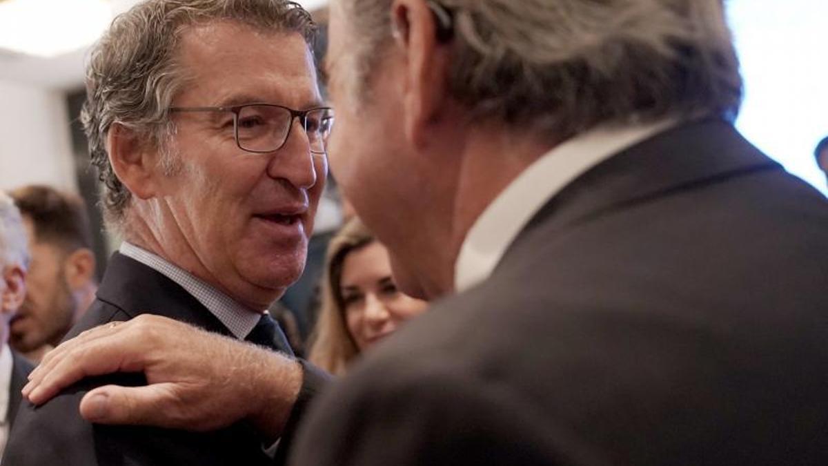 Alberto Núñez Feijóo, presidente del Partido Popular durante la presentación en el desayuno informativo del presidente de la comunidad de Aragón, Jorge Azcón.
