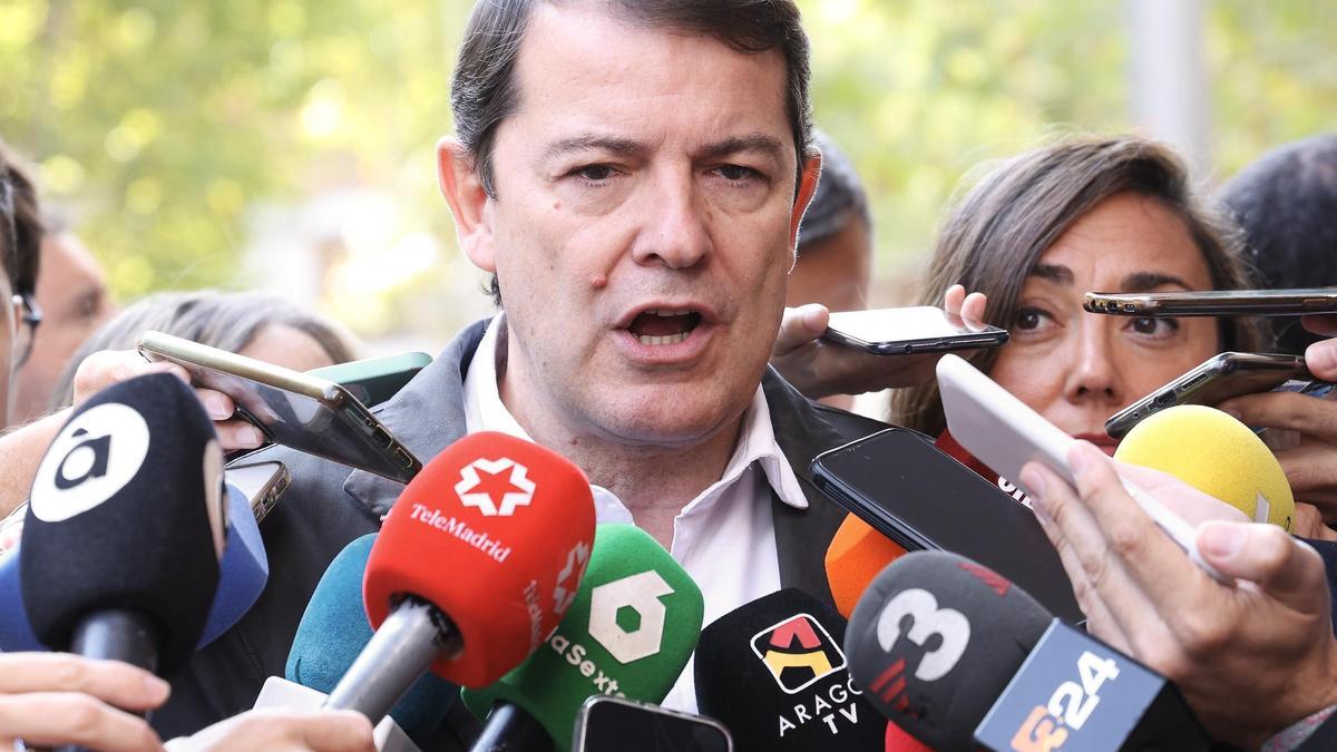 El presidente del PP de Castilla y León, Alfonso Fernández Mañueco, asiste a la reunión del Comité Ejecutivo Nacional del PP que preside Alberto Núñez Feijóo.