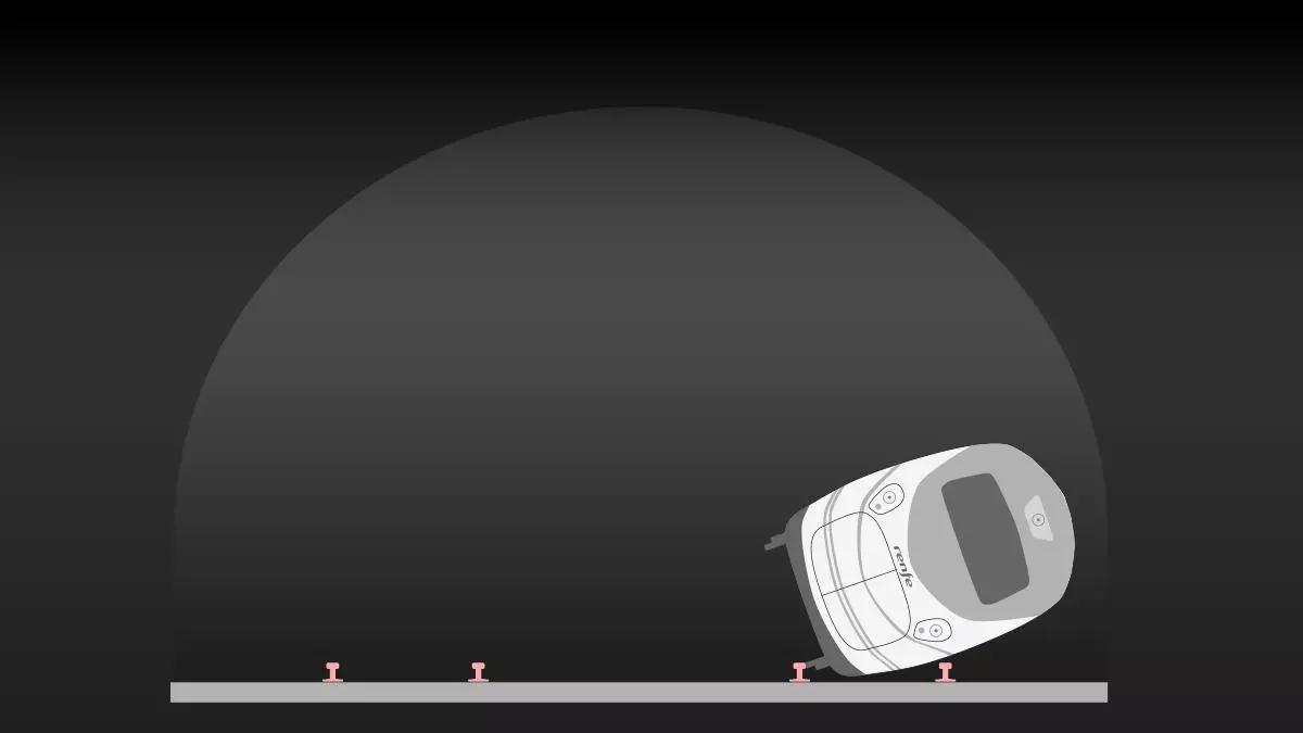 Estado actual del tren descarrilado en el túnel entre Chamartín y Atocha.