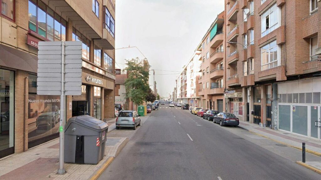 Avenida de León, cuya pavimentación se ha incluido en el Plan de Obras de 2026.