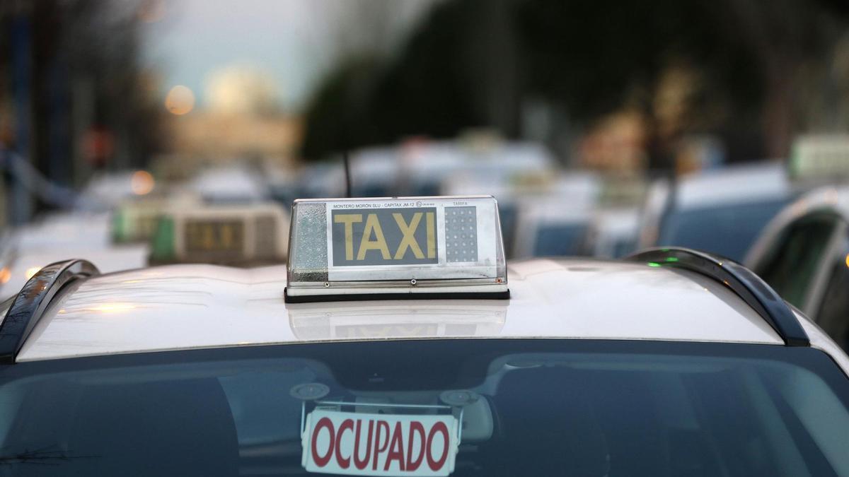 Todo indica a que el taxista se resistió a un intento de robo.