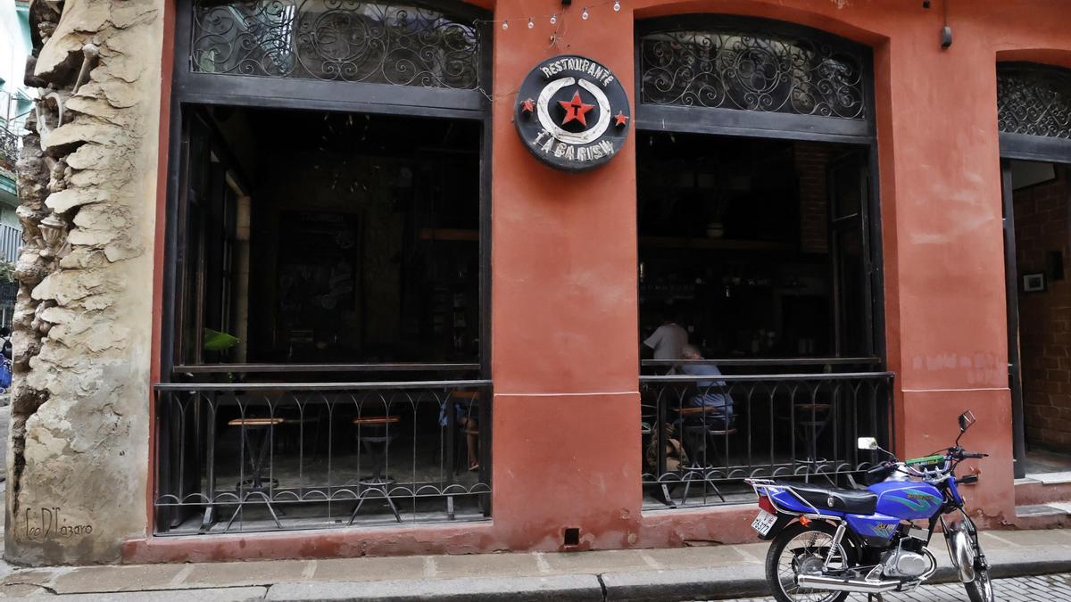 Cuba paraliza la actividad laboral estatal no esencial debido a la crisis energética