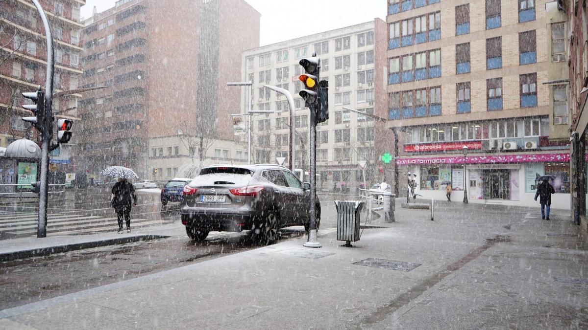 La DGT y Servicio de Emergencias 112 de Castilla y León activa la alerta por nieves