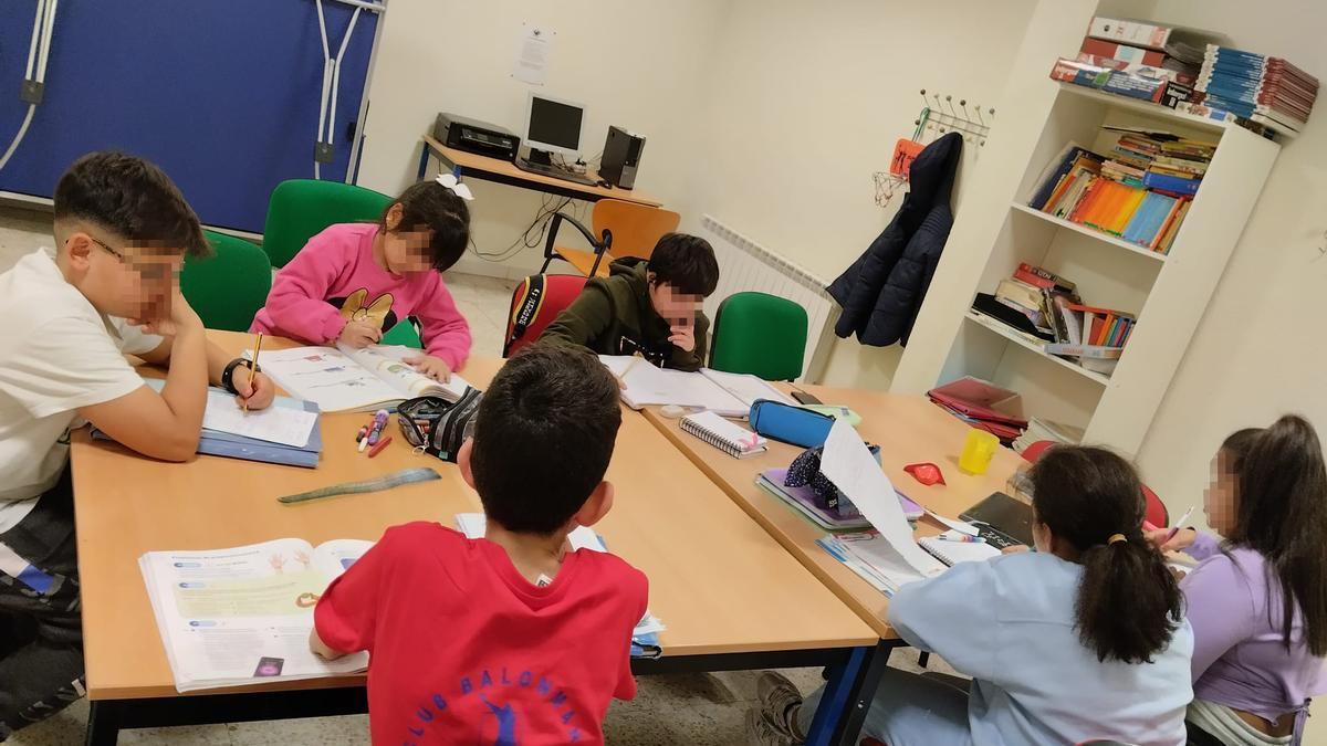 Taller en el CAM de Cáritas Zamora.