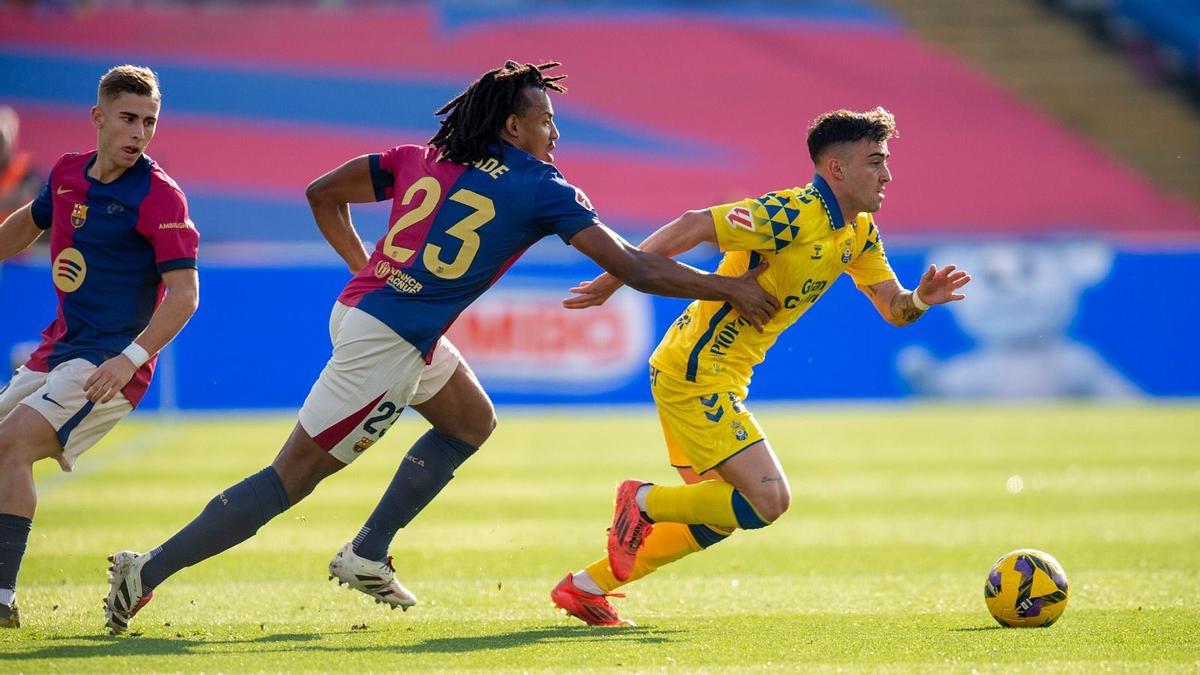 Koundé lors de Barça-Las Palmas à Montjuïc. /