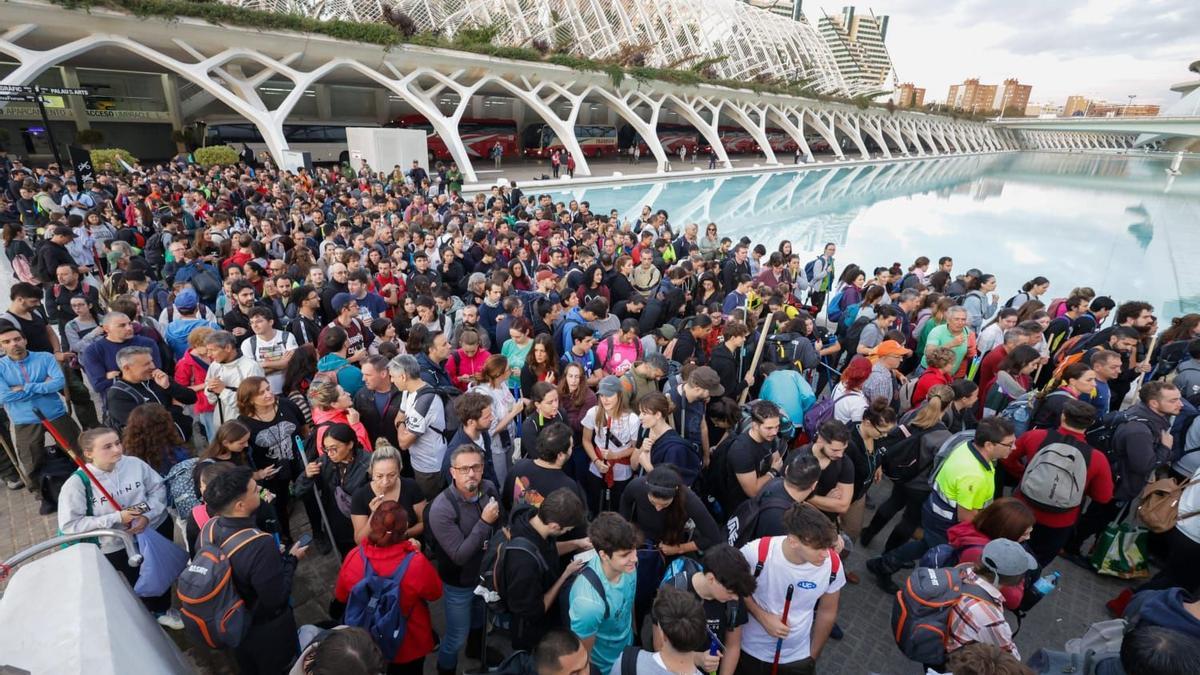 Voluntarios en la Ciudad de las Artes y las Ciencias