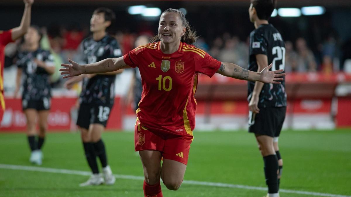 Claudia Pina celebra su gol ante Corea del Sur.