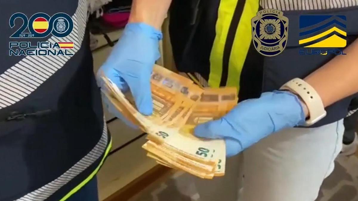 Caen los "narcos del cielo": introducían toneladas de cocaína en Europa con aviones privados