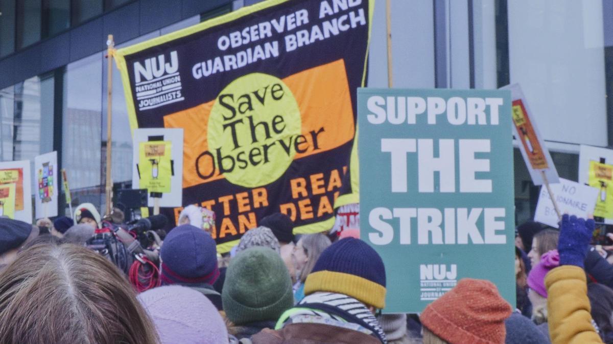 Huelga en 'The Guardian' y 'The Observer' por la venta del histórico periódico dominical