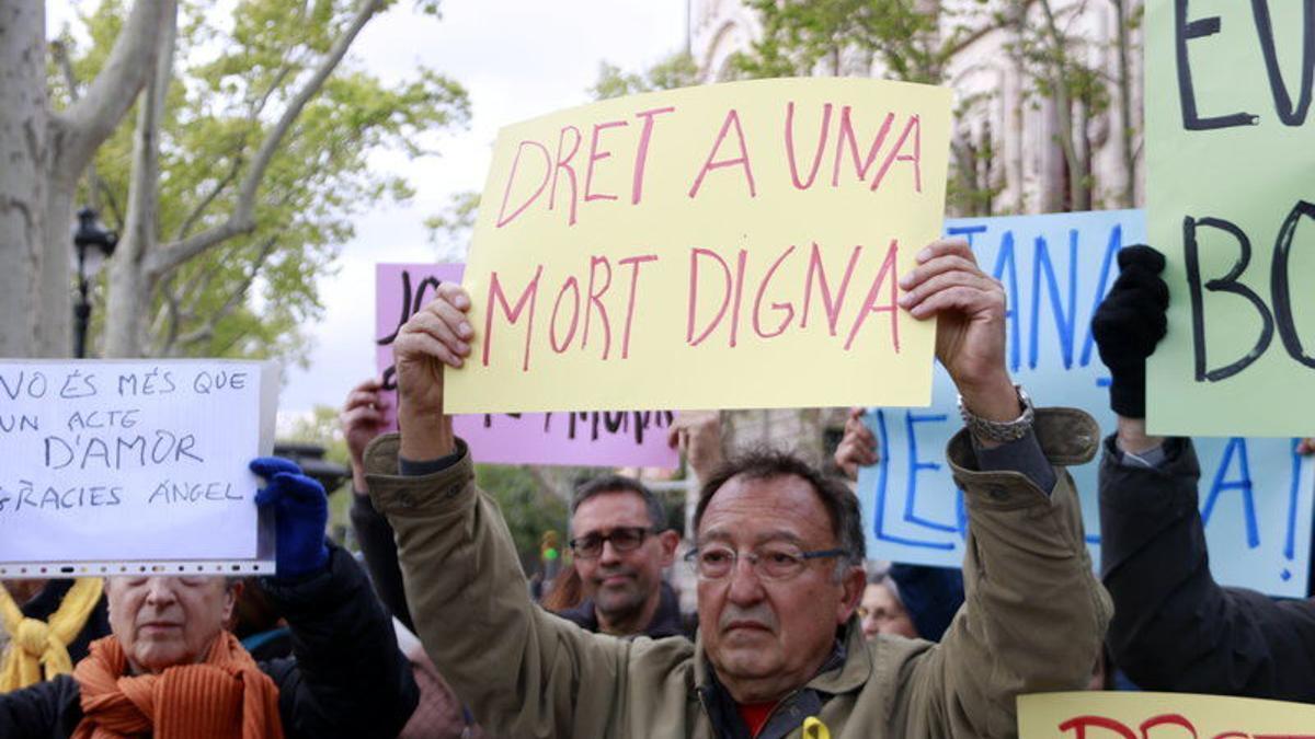 Manifestación a favor de la eutanasia