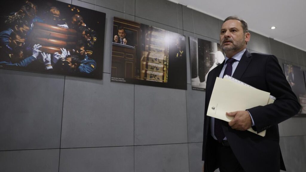 Ábalos se defiende por vez primera ante un juez de las acusaciones de Víctor de Aldama